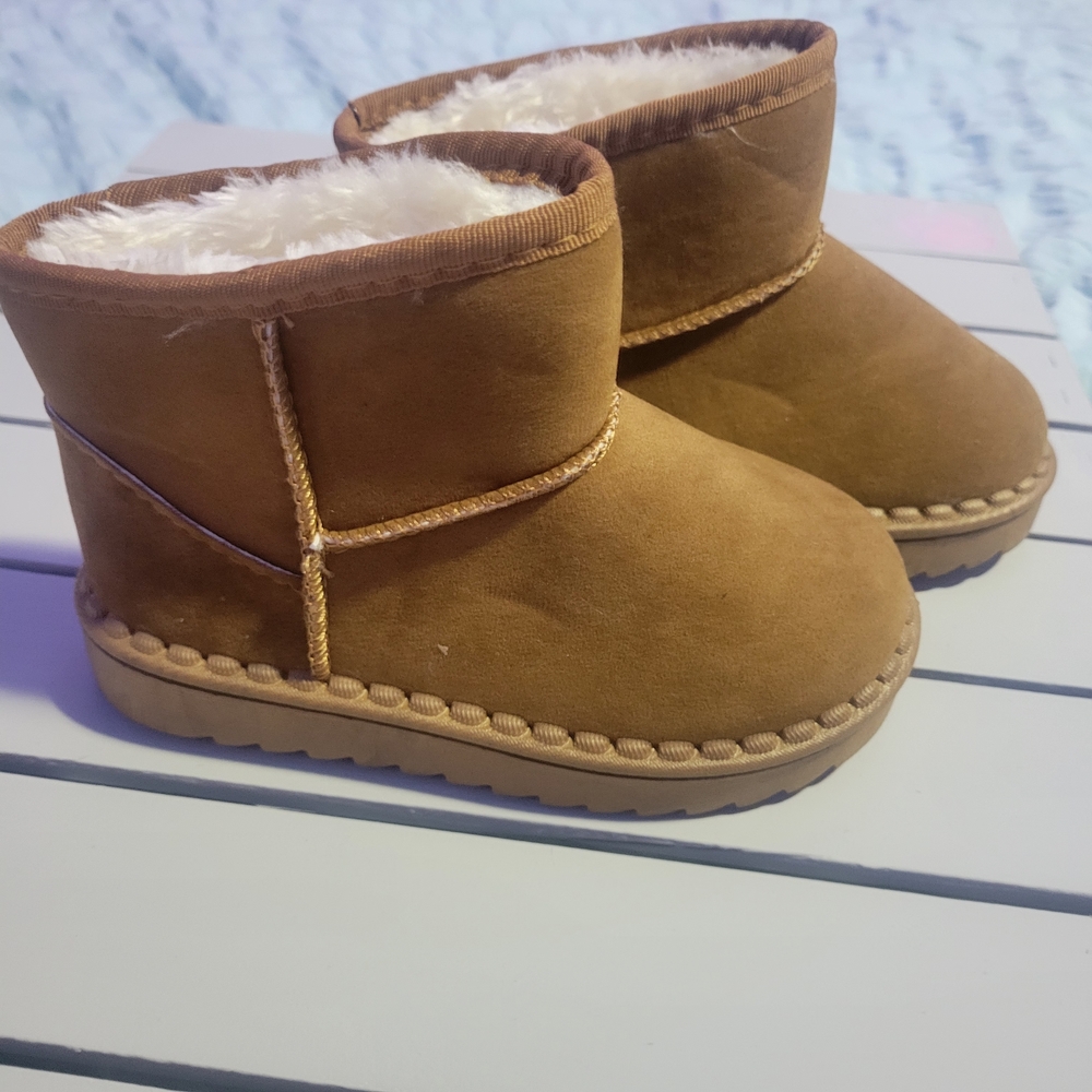 Kids Tan Faux-Suede Winter Boots with Fleece Lining